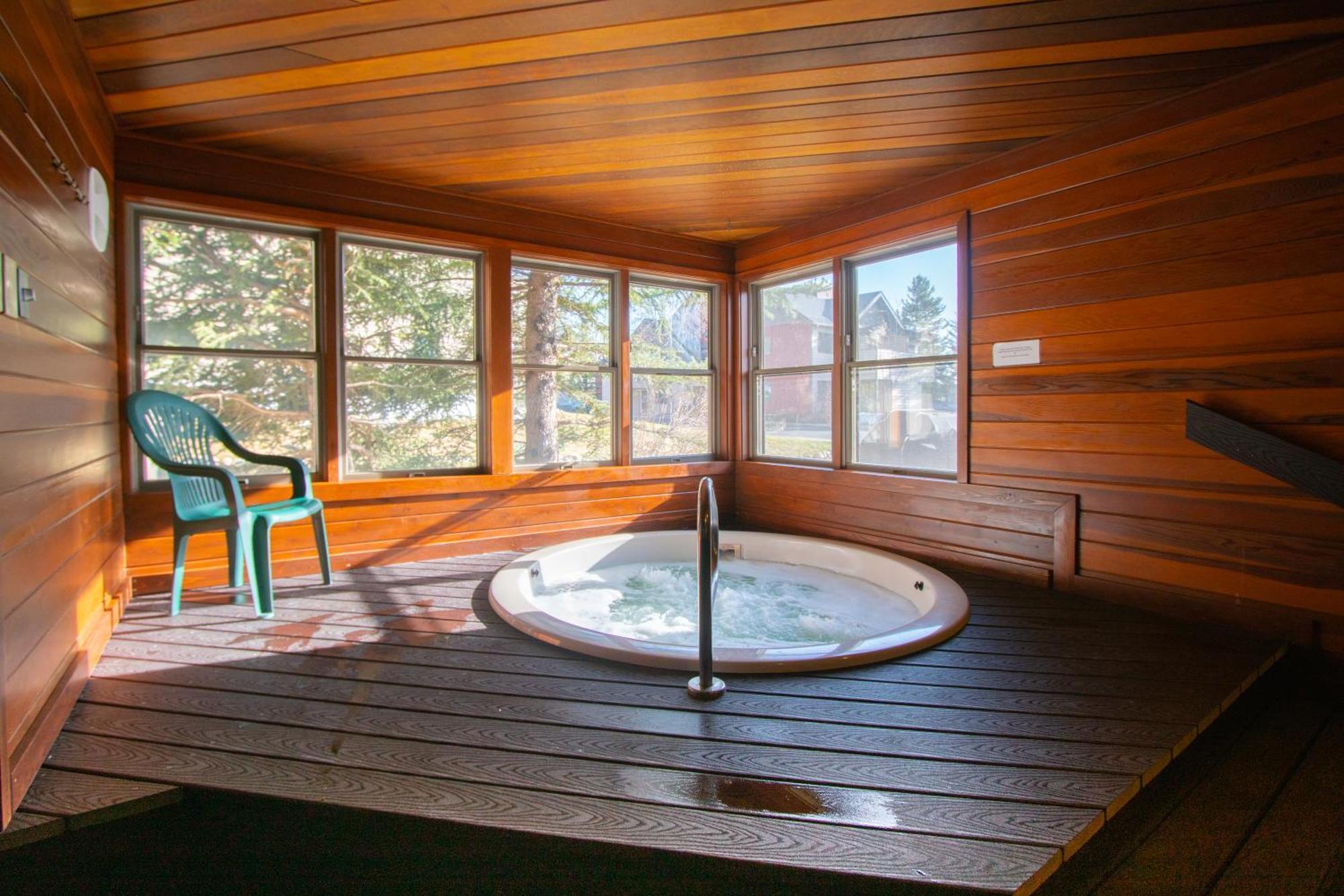 Sunburst Condominiums Steamboat Springs Bagian luar foto